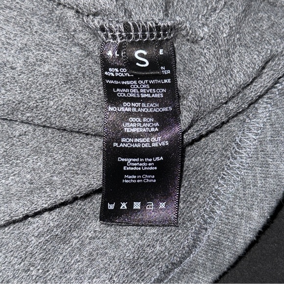 Alphalete Women’s Distressed Sweater Gray Sweater Cutout Design - Size Small - Picture 7 of 7